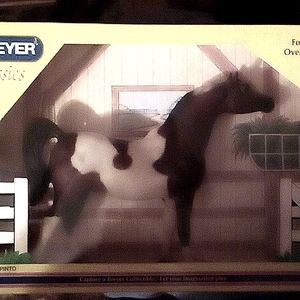 Breyer classics Bay Pinto 🐎 horse goes for $70 asking $50 No 640